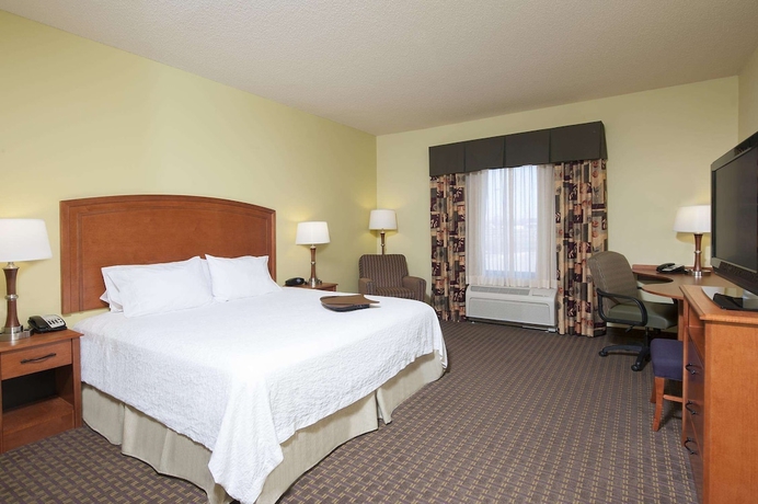 Imagen de la habitación del Hotel Hampton Inn Macomb. Foto 3