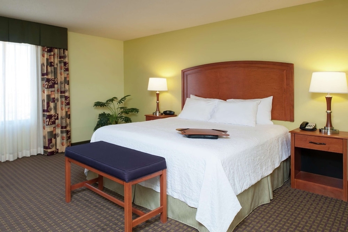 Imagen de la habitación del Hotel Hampton Inn Macomb. Foto 7