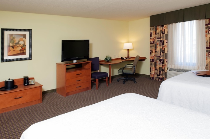 Imagen de la habitación del Hotel Hampton Inn Macomb. Foto 9