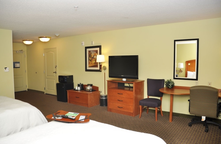 Imagen de la habitación del Hotel Hampton Inn Macomb. Foto 11