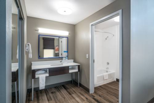 Imagen de la habitación del Hotel Hampton Inn Madison Huntsville Airport. Foto 6