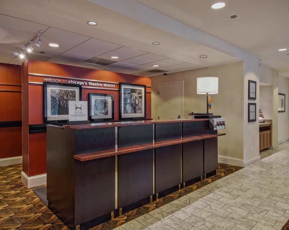 Imagen de los interiores del Hotel Hampton Inn Majestic Chicago Theatre District. Foto 13
