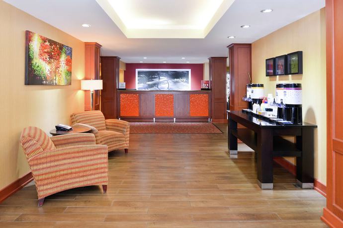 Imagen de los interiores del Hotel Hampton Inn Martinsburg. Foto 14