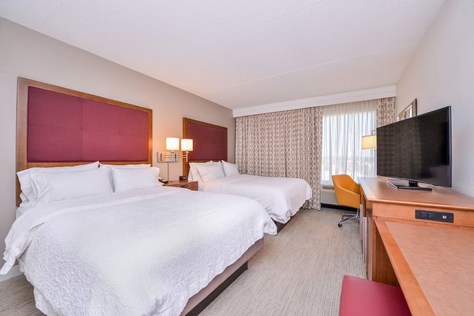 Imagen de la habitación del Hotel Hampton Inn Martinsburg. Foto 2