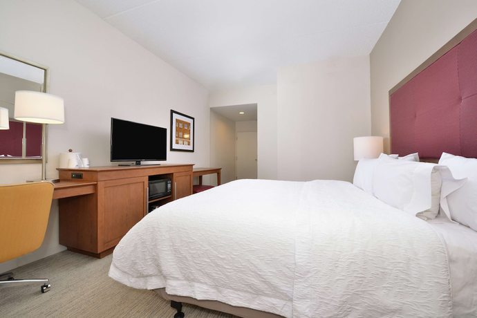 Imagen de la habitación del Hotel Hampton Inn Martinsburg. Foto 4