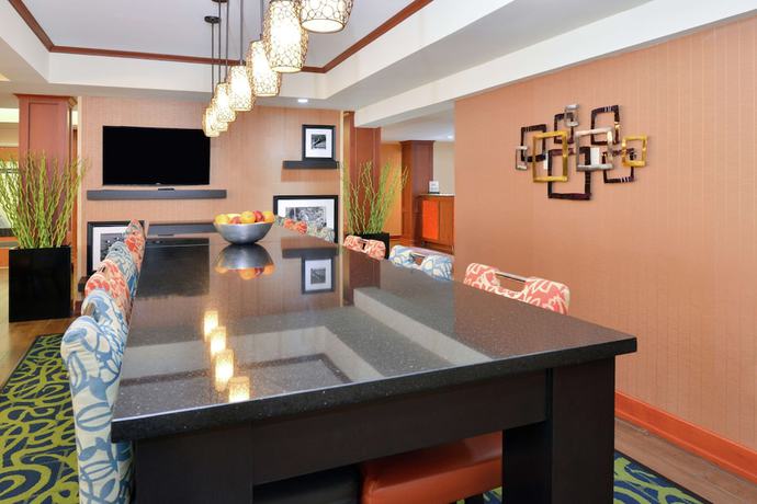 Imagen de los interiores del Hotel Hampton Inn Martinsburg. Foto 16