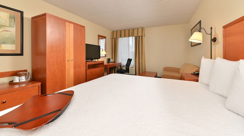 Imagen de la habitación del Hotel Hampton Inn Martinsburg. Foto 6