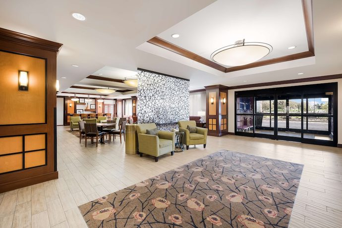 Imagen de los interiores del Hotel Hampton Inn Mchenry. Foto 18