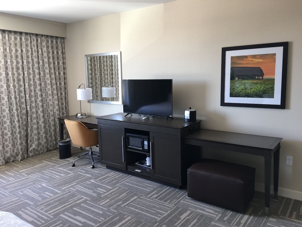 Imagen de la habitación del Hotel Hampton Inn Mcpherson. Foto 5