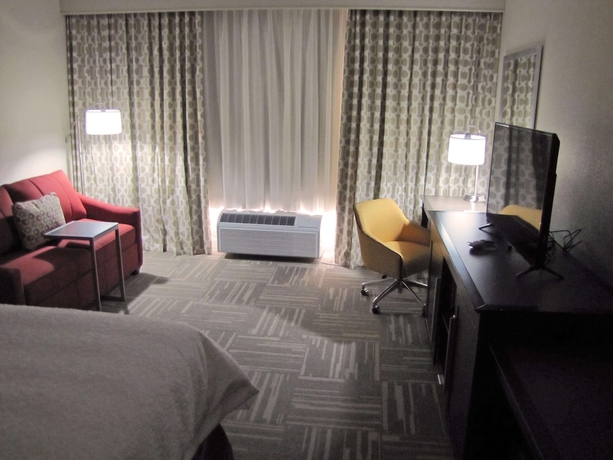 Imagen de la habitación del Hotel Hampton Inn Mcpherson. Foto 8