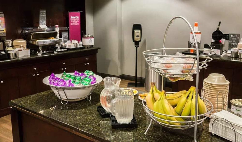 Imagen del bar/restaurante del Hotel Hampton Inn Melbourne-viera. Foto 4
