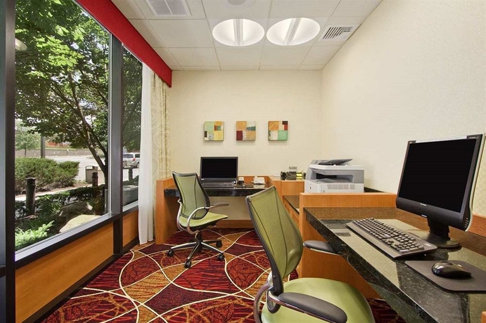 Imagen de los interiores del Hotel Hampton Inn Middletown, Middletown. Foto 12