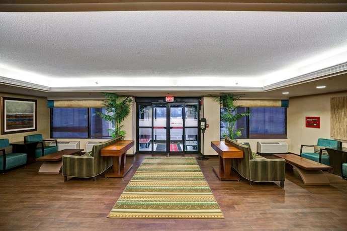Imagen de los interiores del Hotel Hampton Inn Milford. Foto 18