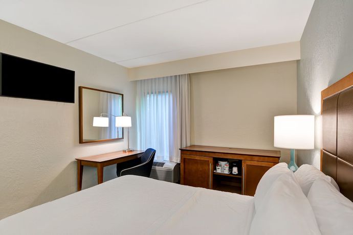 Imagen de la habitación del Hotel Hampton Inn Milford. Foto 12