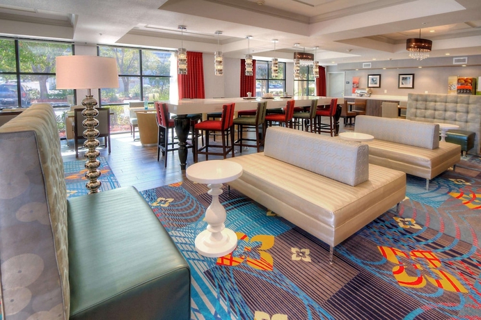 Imagen de los interiores del Hotel Hampton Inn Milpitas. Foto 17