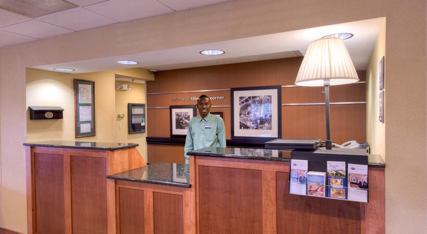 Imagen de los interiores del Hotel Hampton Inn Mobile-i-10/bellingrath Gardens. Foto 6