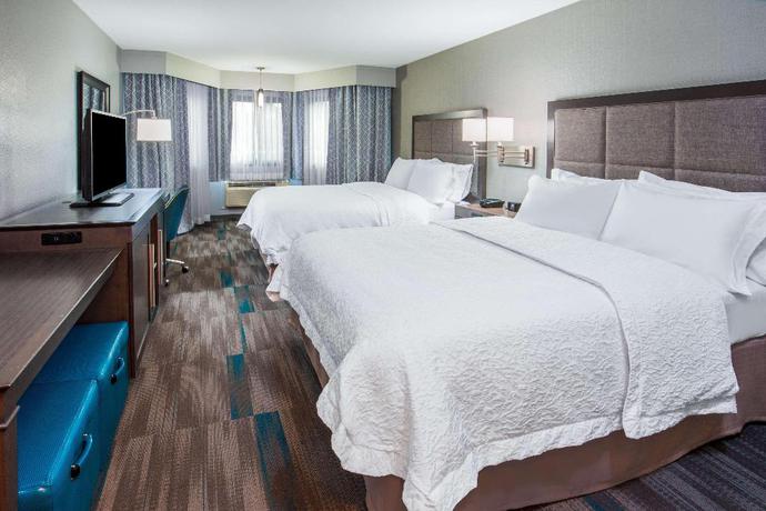 Imagen de la habitación del Hotel Hampton Inn Monterey. Foto 7