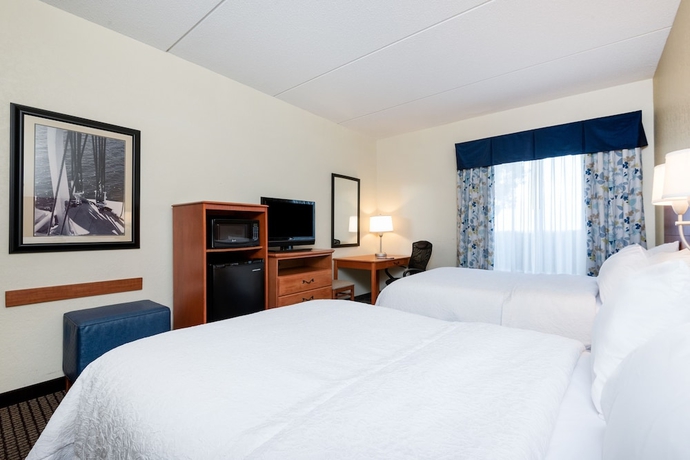 Imagen de la habitación del Hotel Hampton Inn Morehead City. Foto 2