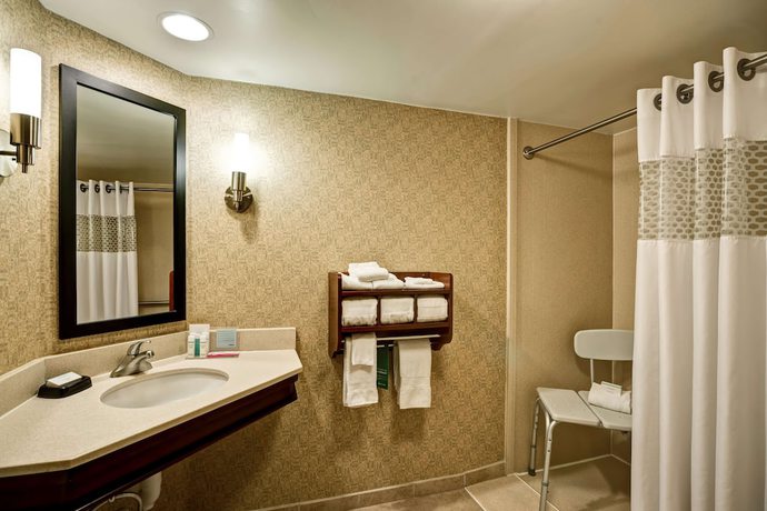 Imagen de la habitación del Hotel Hampton Inn Morgantown. Foto 4