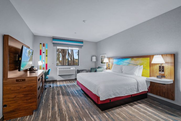 Imagen de la habitación del Hotel Hampton Inn Morro Bay. Foto 4