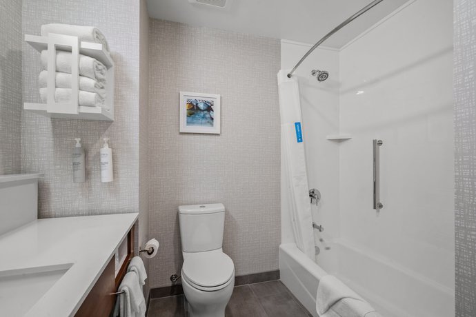 Imagen de la habitación del Hotel Hampton Inn Morro Bay. Foto 9