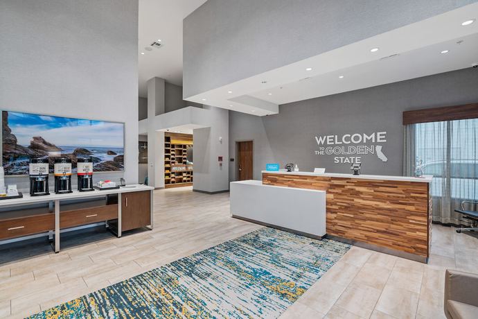 Imagen de los interiores del Hotel Hampton Inn Morro Bay. Foto 19