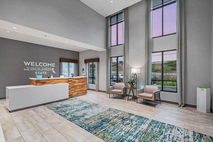 Imagen de los interiores del Hotel Hampton Inn Morro Bay. Foto 20