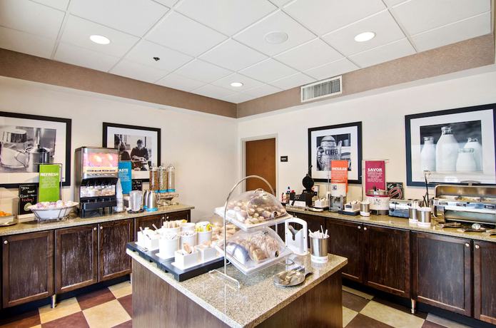 Imagen del bar/restaurante del Hotel Hampton Inn Mount Dora. Foto 3