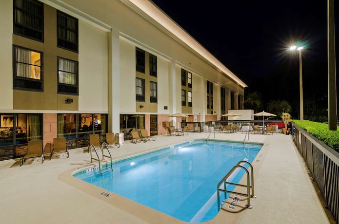 Imagen de la piscina del Hotel Hampton Inn Mount Dora. Foto 20