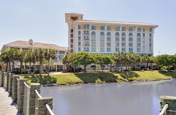 Imagen del bar/restaurante del Hotel Hampton Inn Myrtle Beach Broadway At The Beach. Foto 2