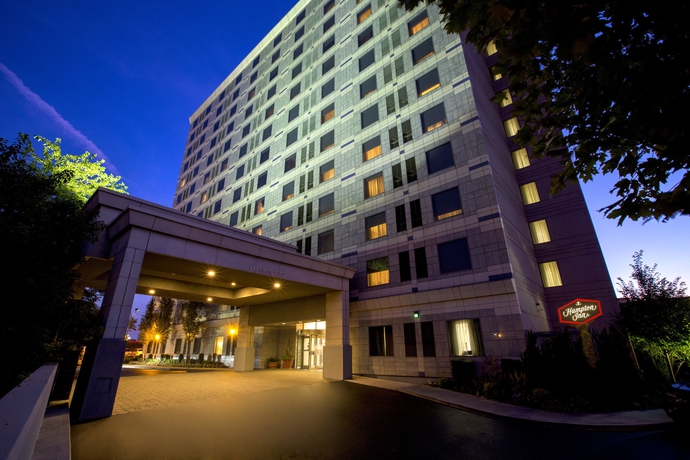 Imagen general del Hotel Hampton Inn NY-JFK. Foto 2