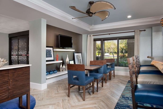Imagen de los interiores del Hotel Hampton Inn Naples - I-75. Foto 17