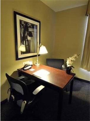 Imagen de la habitación del Hotel Hampton Inn Nashua. Foto 5