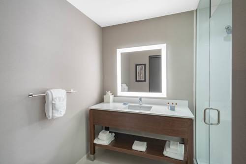 Imagen de la habitación del Hotel Hampton Inn Nashville Airport Century Place. Foto 5