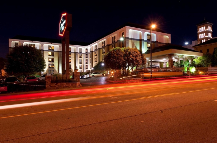 Imagen de los exteriores del Hotel Hampton Inn Nashville/vanderbilt. Foto 6