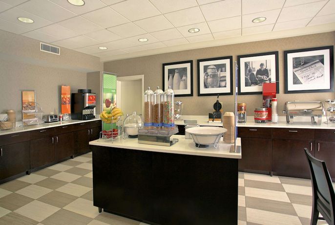 Imagen del bar/restaurante del Hotel Hampton Inn Natchitoches. Foto 3