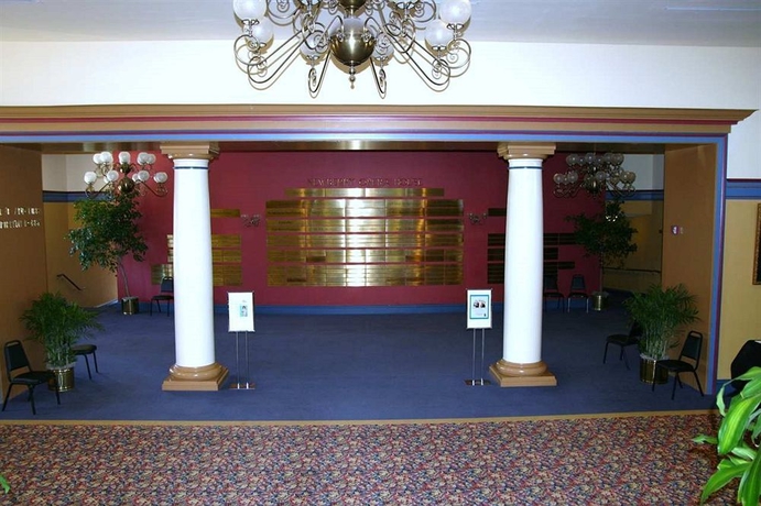 Imagen de los interiores del Hotel Hampton Inn Newberry-opera House. Foto 11