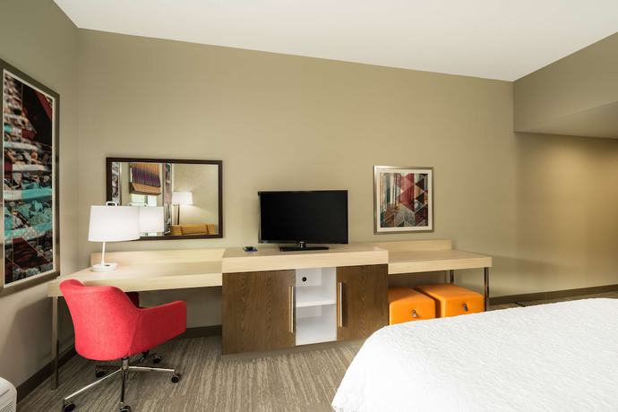 Imagen de la habitación del Hotel Hampton Inn Newport. Foto 4