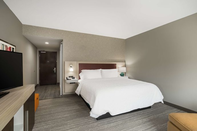 Imagen de la habitación del Hotel Hampton Inn Newport. Foto 15