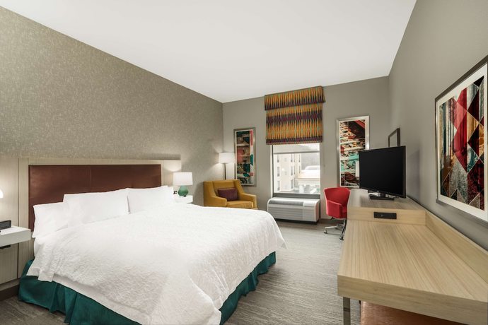 Imagen de la habitación del Hotel Hampton Inn Newport. Foto 16
