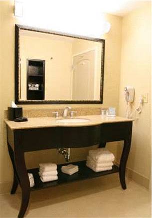 Imagen de la habitación del Hotel Hampton Inn North Brunswick. Foto 8