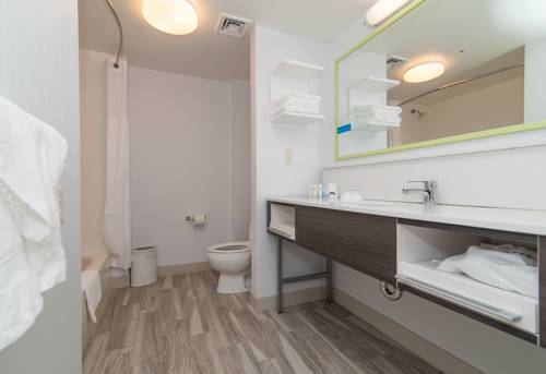 Imagen de la habitación del Hotel Hampton Inn Norwich. Foto 6