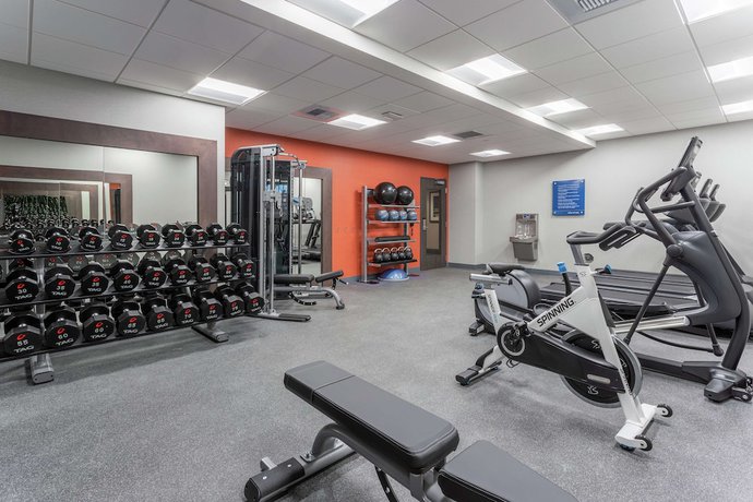 Imagen de los interiores del Hotel Hampton Inn Oakland Downtown-City Center. Foto 17