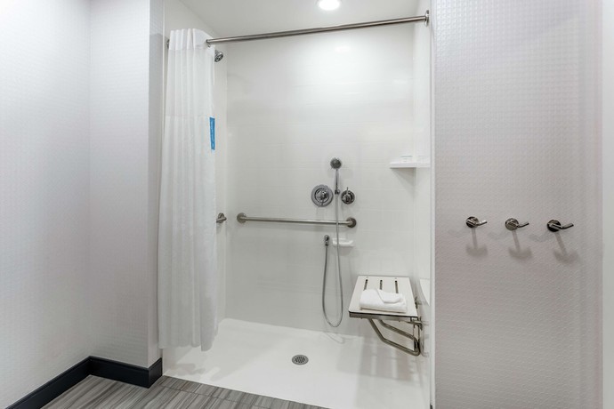 Imagen de la habitación del Hotel Hampton Inn Oakland Downtown-City Center. Foto 15