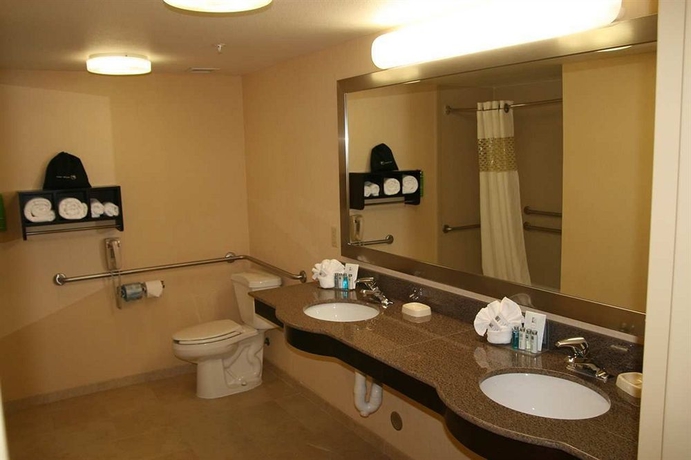 Imagen de la habitación del Hotel Hampton Inn Oakland-hayward. Foto 5