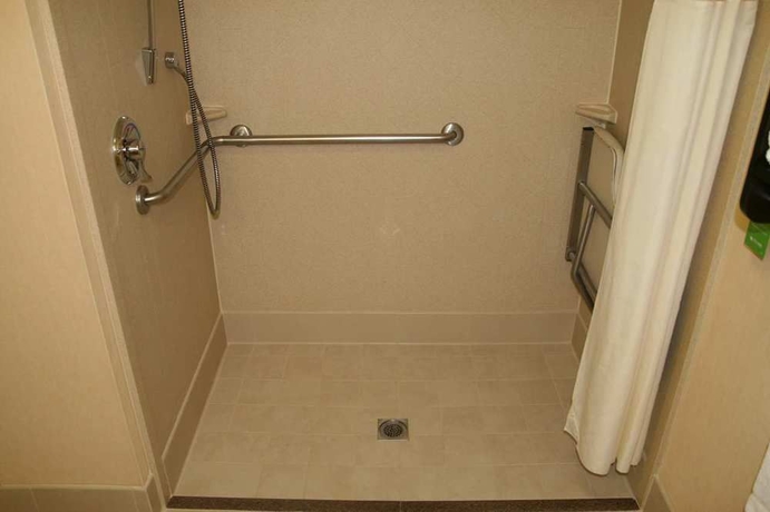 Imagen de la habitación del Hotel Hampton Inn Oakland-hayward. Foto 7