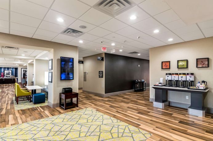 Imagen de los interiores del Hotel Hampton Inn Oklahoma City Northeast. Foto 20