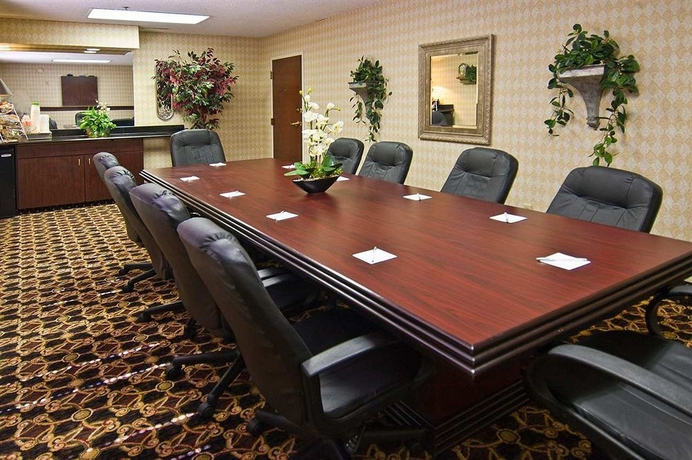 Imagen de los interiores del Hotel Hampton Inn Oklahoma City Northwest. Foto 10