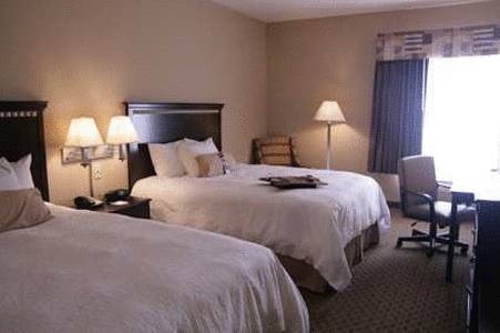 Imagen de la habitación del Hotel Hampton Inn Olathe. Foto 4