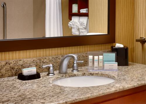 Imagen de la habitación del Hotel Hampton Inn Omaha/west Dodge Road, Old Mill. Foto 5